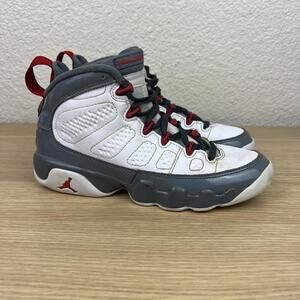 Nike Air Jordan 9 Retro Fire Red 2022 Size 4Y Women’s Sz 5.5 302359-162